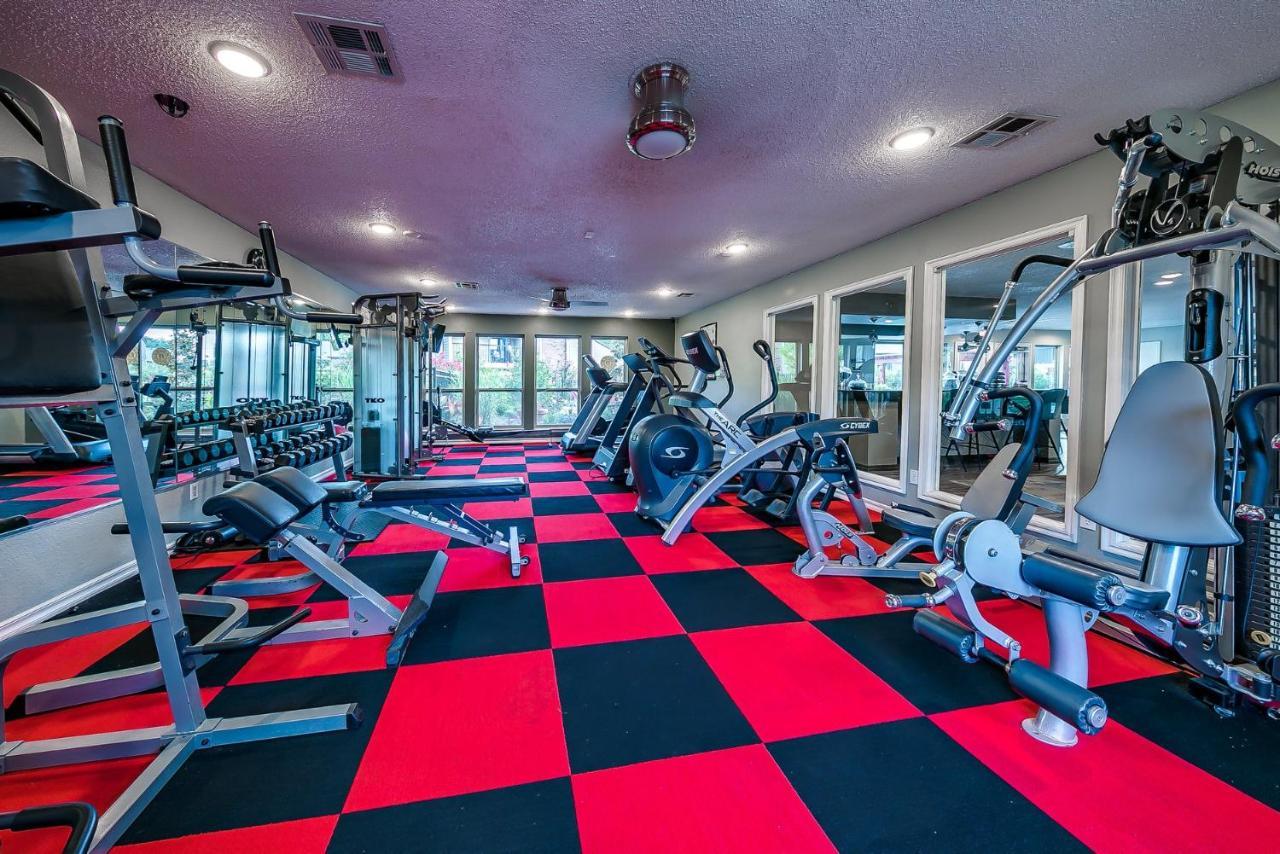 Ou Boomer, Pool, Gym, Hi Speed Wifi, One Mile To Ou & Stadium! Norman Eksteriør bilde